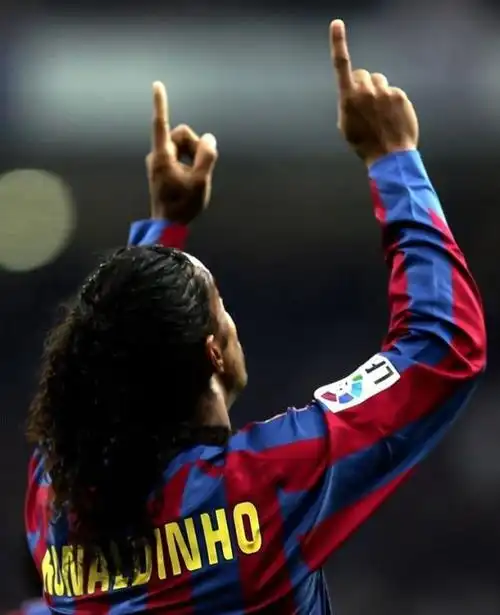 而忽视了球 而忽视了球